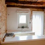 Medieval Tower With Views Of Sibillini Mountains * Magliano di Tenna