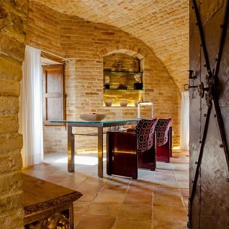 Medieval Tower With Views Of Sibillini Mountains Дом отдыха Magliano di Tenna