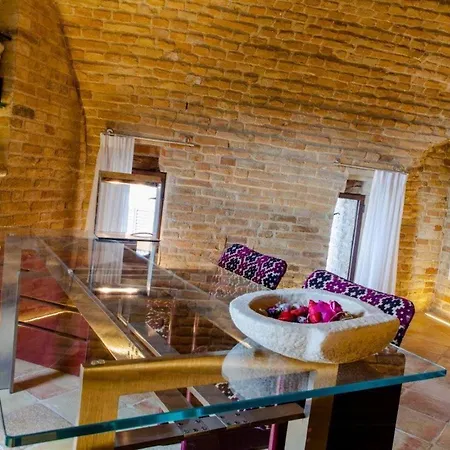Medieval Tower With Views Of Sibillini Mountains Tatil Evi *