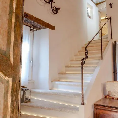 Medieval Tower With Views Of Sibillini Mountains * Magliano di Tenna