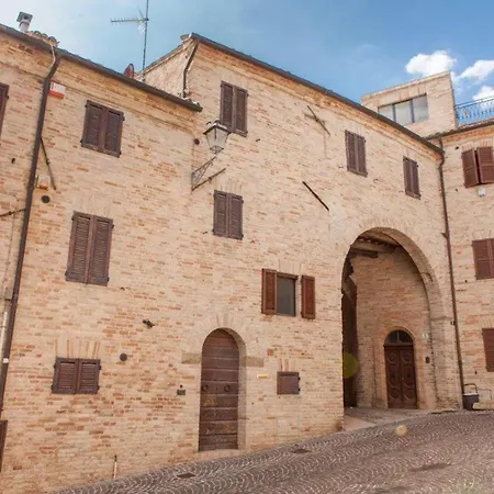 Medieval Tower With Views Of Sibillini Mountains Tatil Evi *