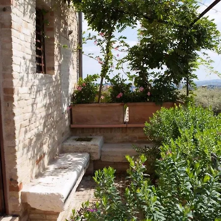 Medieval Tower With Views Of Sibillini Mountains * Magliano di Tenna